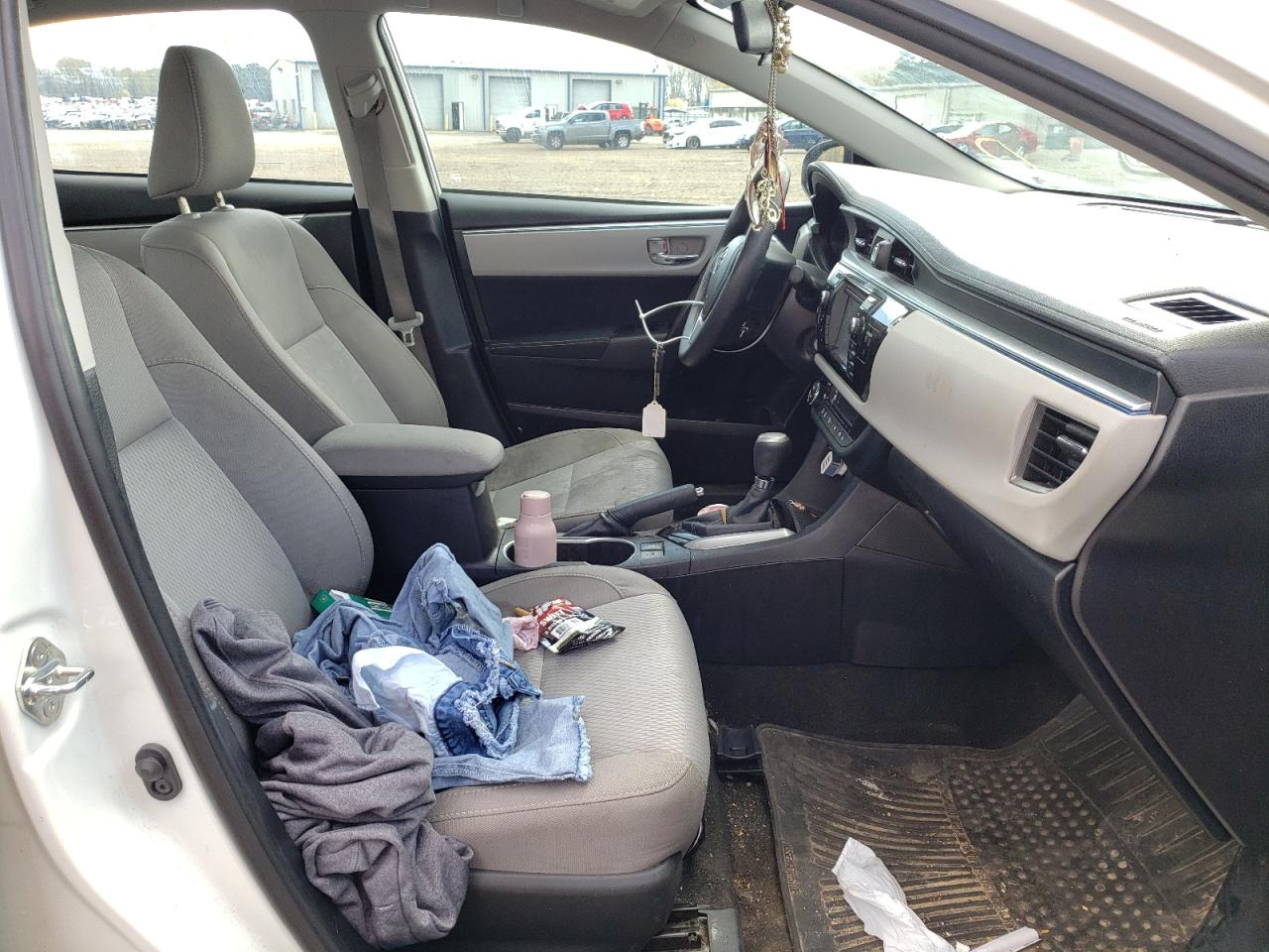 Photo 5 from auction – 2016 TOYOTA COROLLA L with VIN 2T1BURHE8GC514518