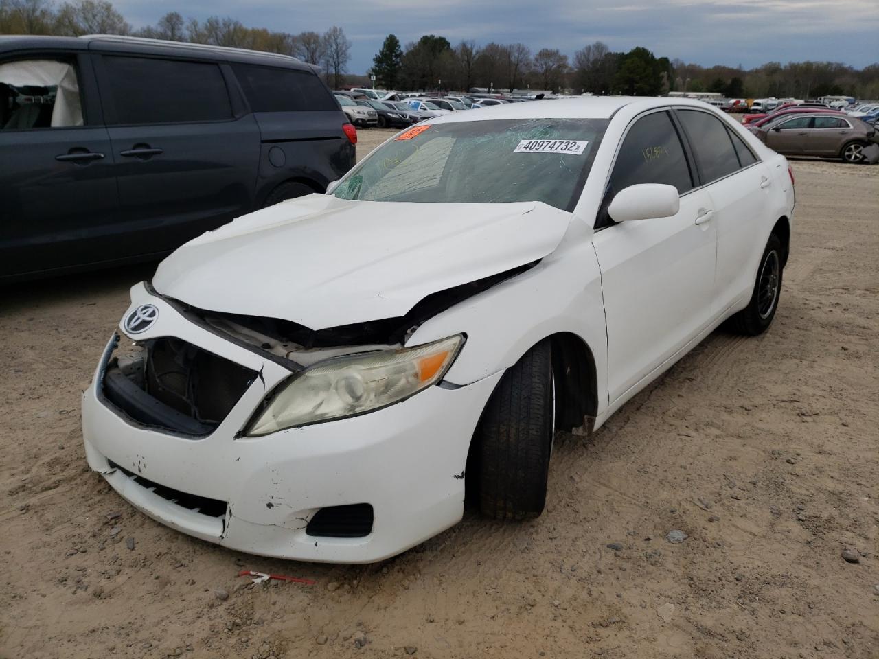 Photo 2 from auction – 2011 TOYOTA CAMRY BASE with VIN 4T1BF3EK1BU658193