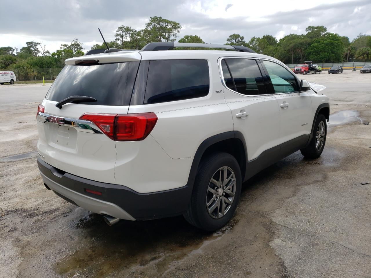Photo 4 from auction – 2018 GMC ACADIA SLT with VIN 1GKKNMLS3JZ101663