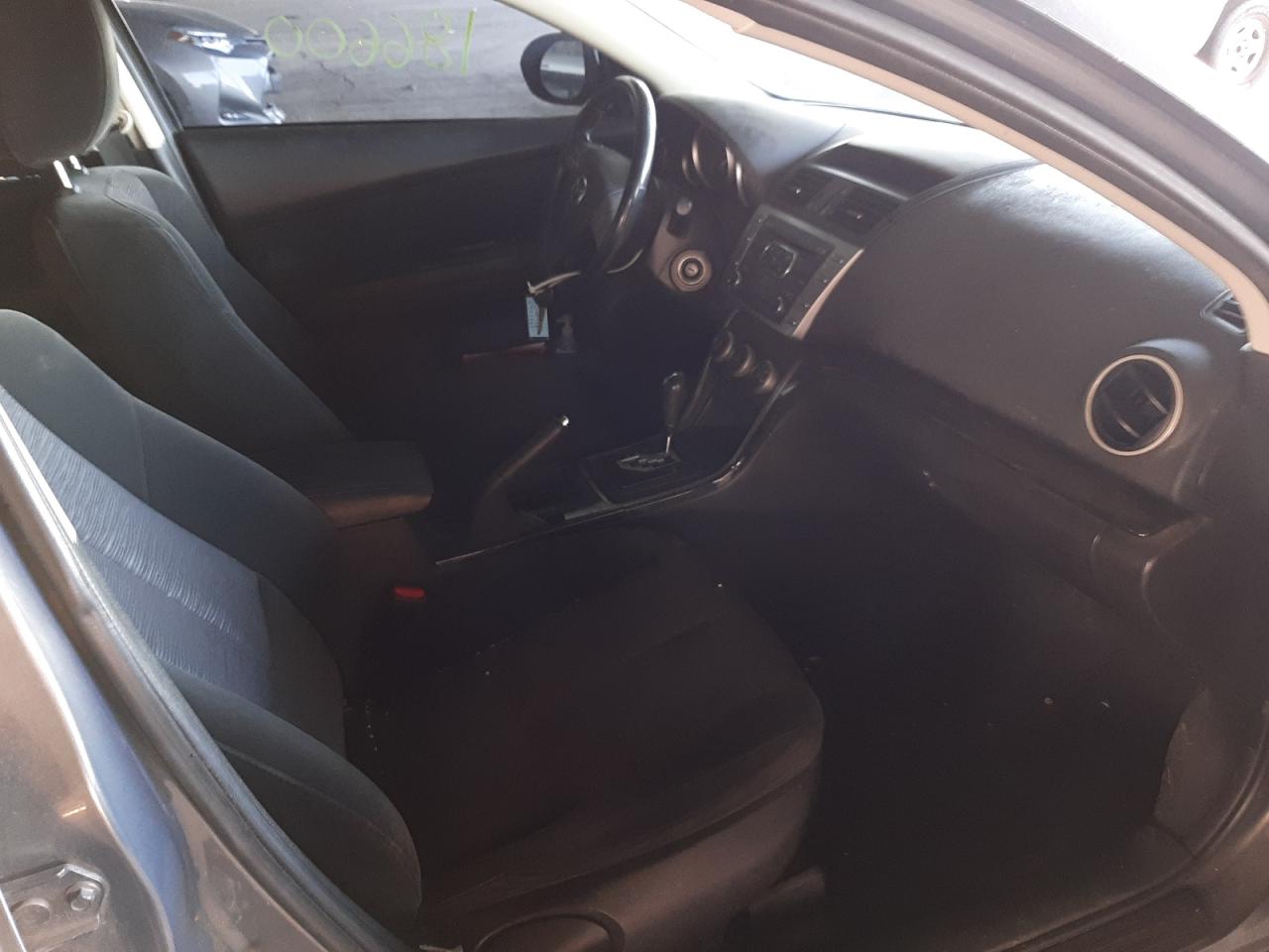 Photo 5 from auction – 2010 MAZDA 6 I with VIN 1YVHZ8CHXA5M37298