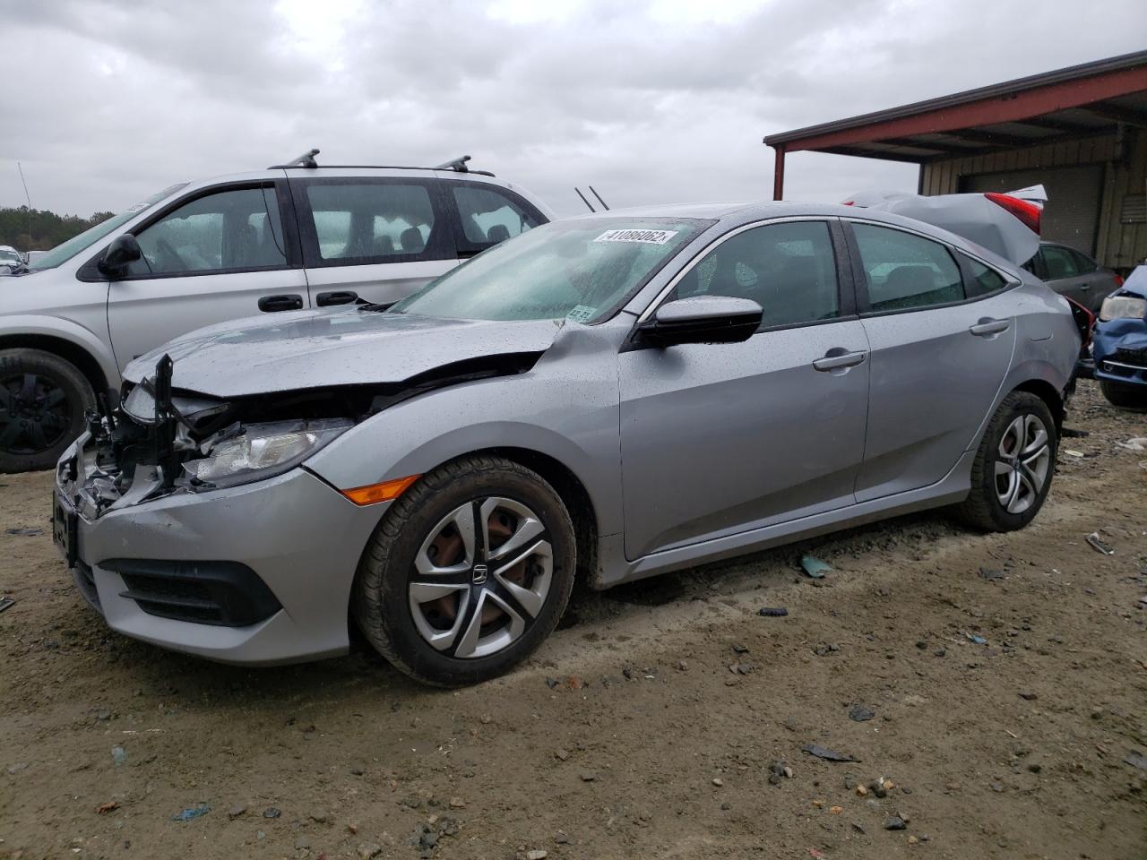 Photo 2 from auction – 2017 HONDA CIVIC LX with VIN 19XFC2F58HE208954