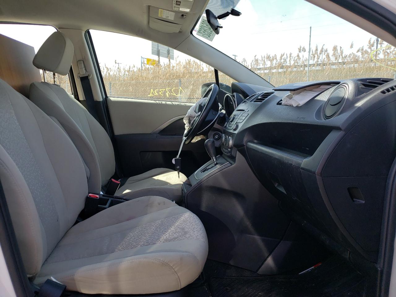 Photo 5 from auction – 2012 MAZDA 5 with VIN JM1CW2BL5C0143643