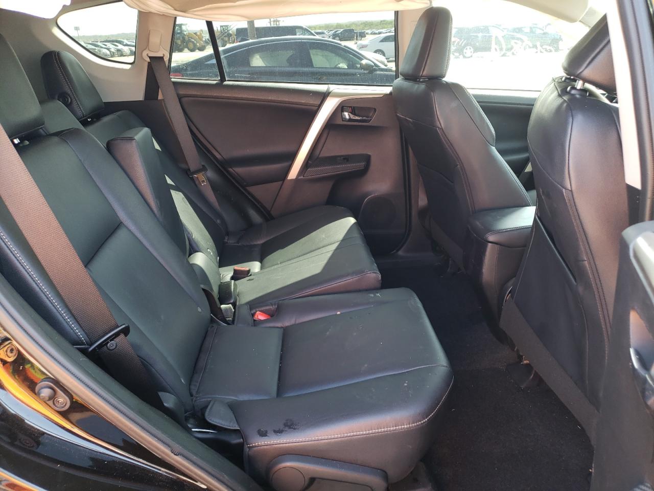 Photo 6 from auction – 2015 TOYOTA RAV4 LIMIT with VIN 2T3YFREV2FW131865