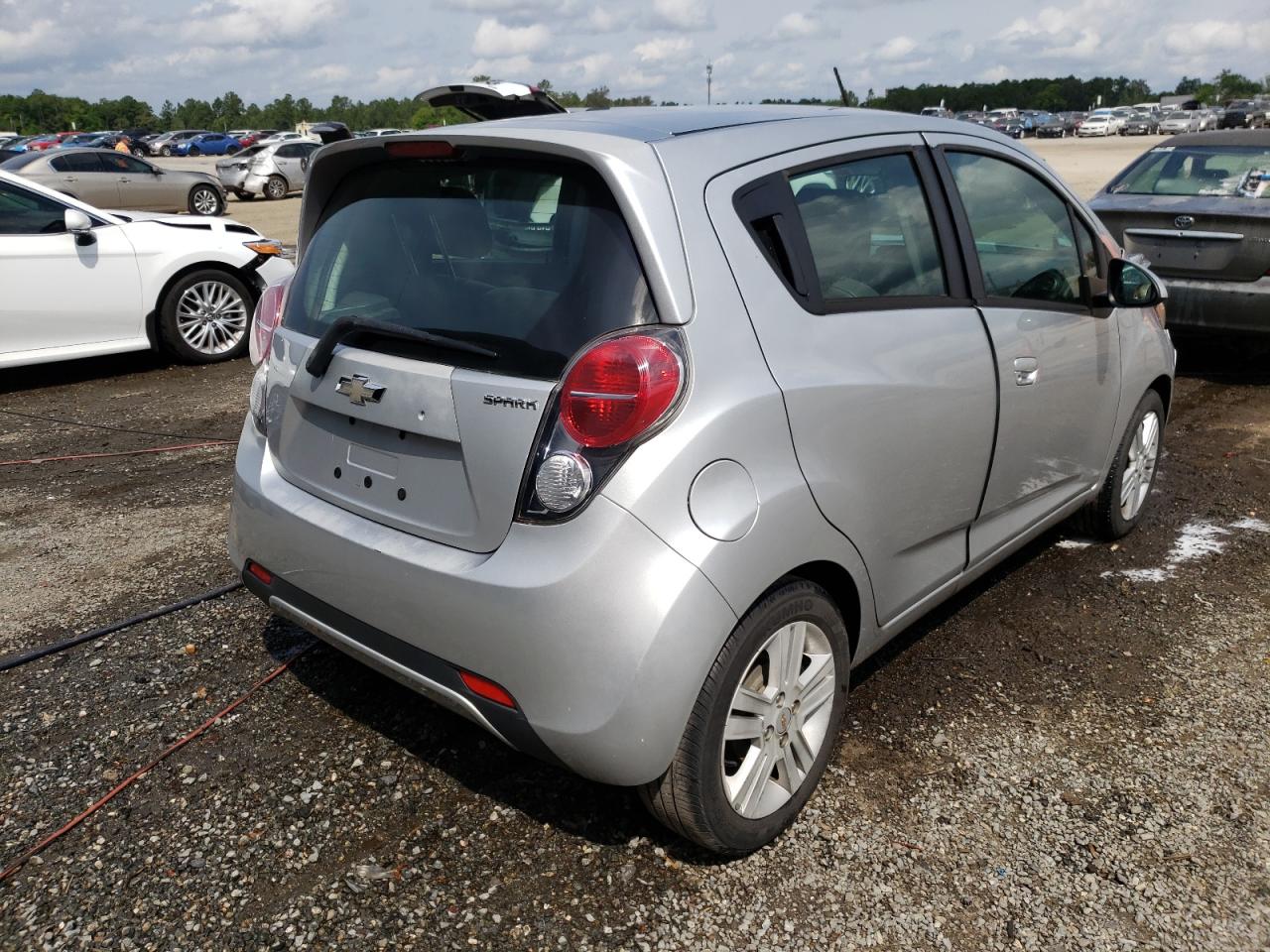 Photo 4 from auction – 2014 CHEVROLET SPARK 1LT with VIN KL8CD6S97EC519836