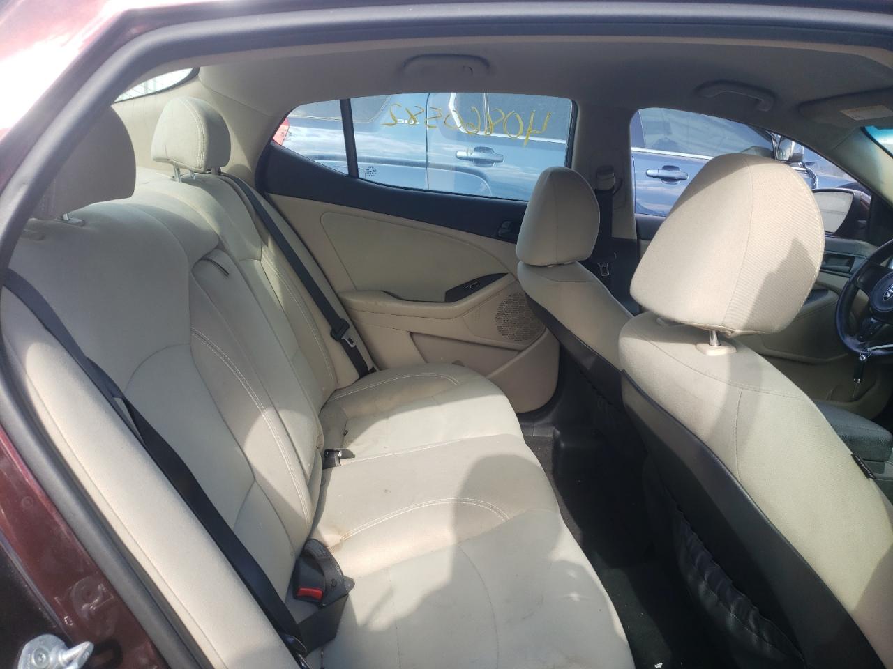 Photo 6 from auction – 2014 KIA OPTIMA LX with VIN 5XXGM4A70EG281132
