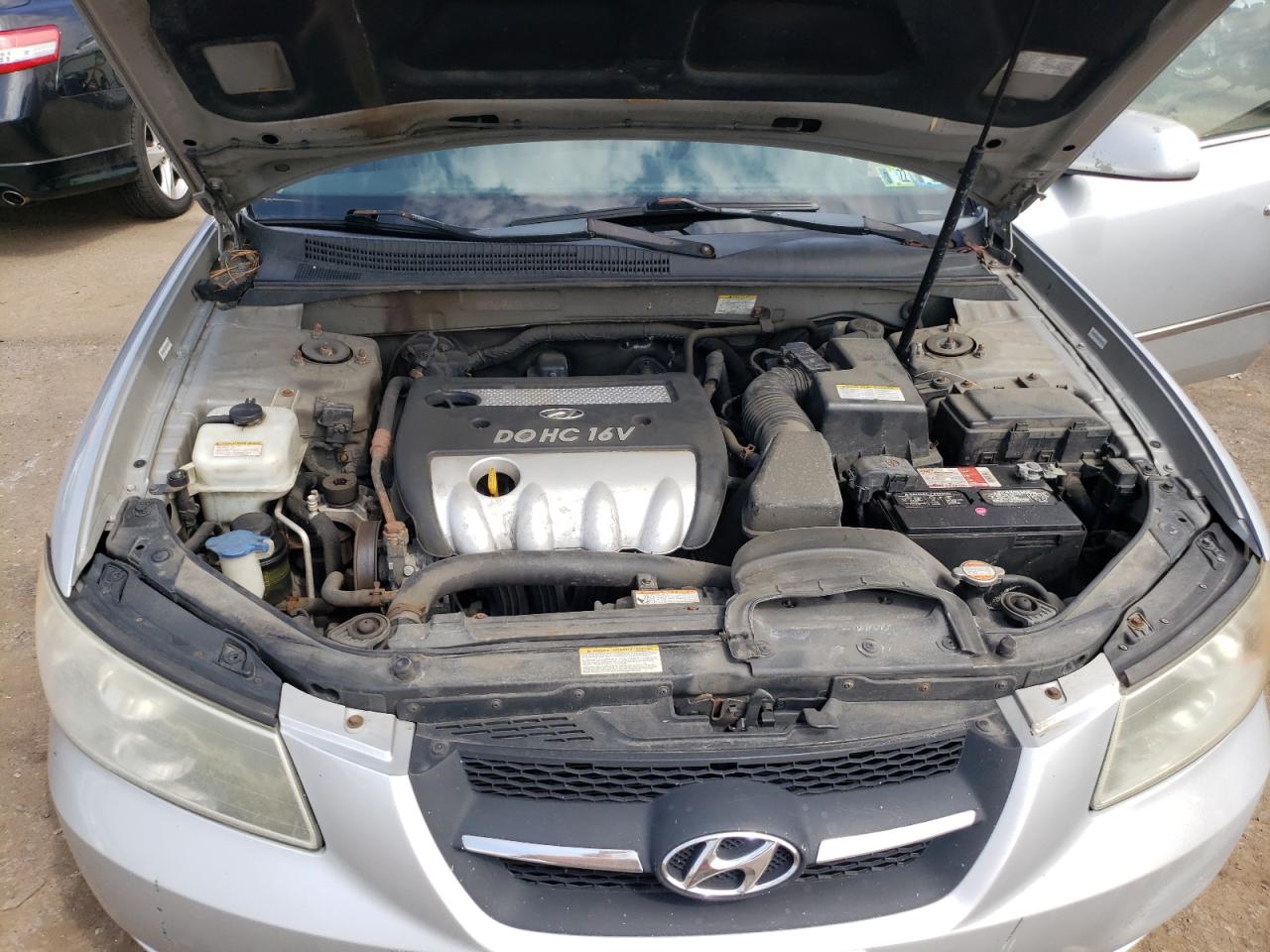 Photo 7 from auction – 2008 HYUNDAI SONATA SE with VIN 5NPEU46C88H330101