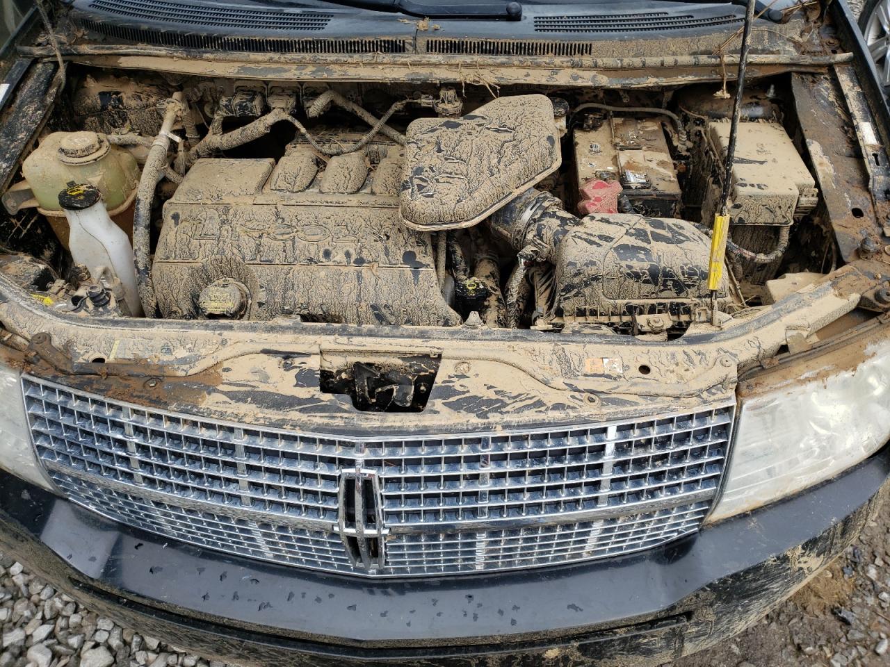 Photo 7 from auction – 2009 LINCOLN MKX with VIN 2LMDU68CX9BJ02473