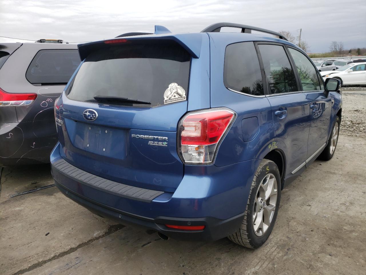 Photo 4 from auction – 2017 SUBARU FORESTER 2 with VIN JF2SJAWC5HH588926