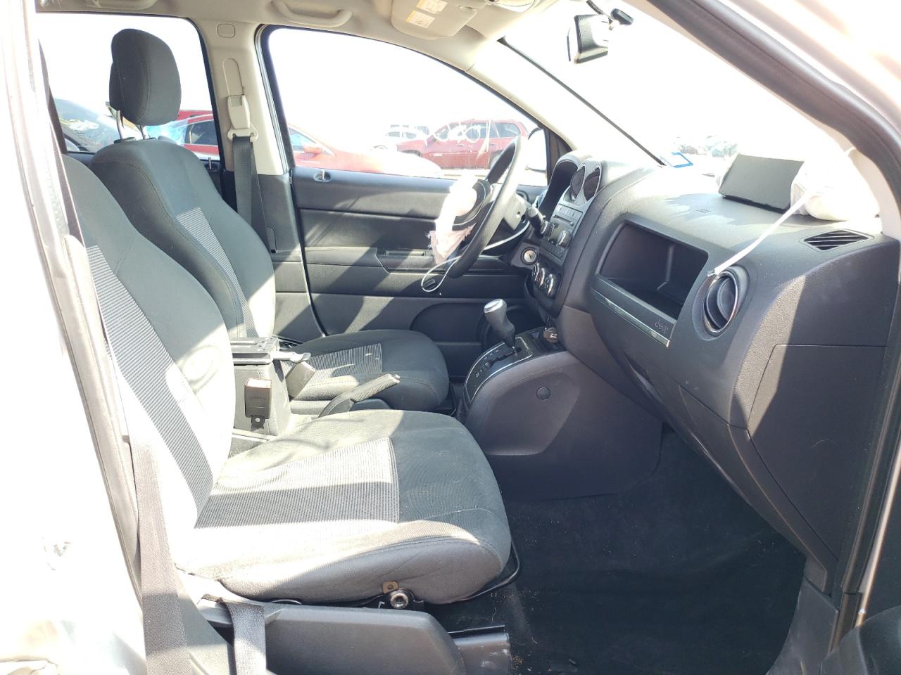 Photo 5 from auction – 2012 JEEP COMPASS SP with VIN 1C4NJCBBXCD657114