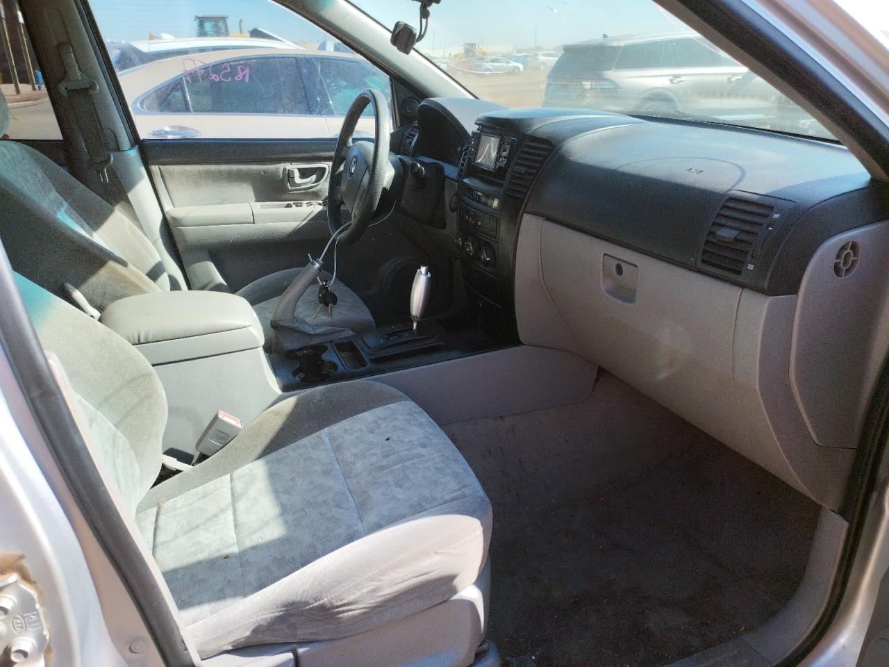 Photo 5 from auction – 2005 KIA UK with VIN KNDJD733355447925