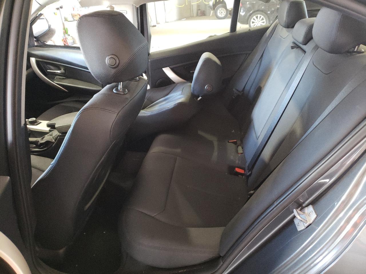 Photo 6 from auction – 2014 BMW 320 I XDRI with VIN WBA3C3G59ENS71511
