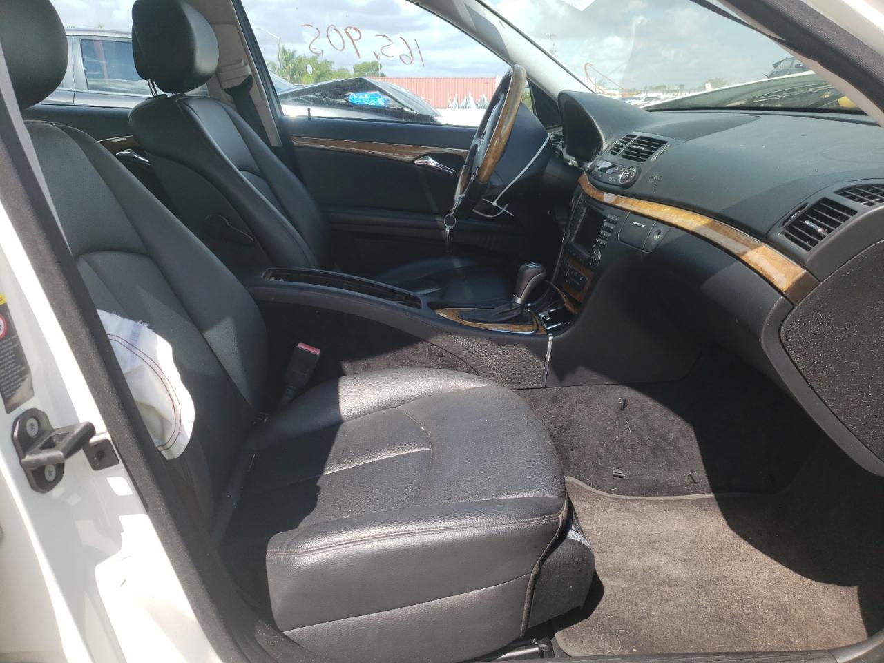 Photo 5 from auction – 2007 MERCEDES-BENZ E 350 with VIN WDBUF56X37B177902