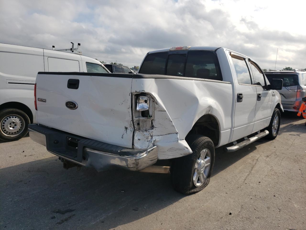 Photo 4 from auction – 2004 FORD F150 SUPER with VIN 1FTPW12584KC80501
