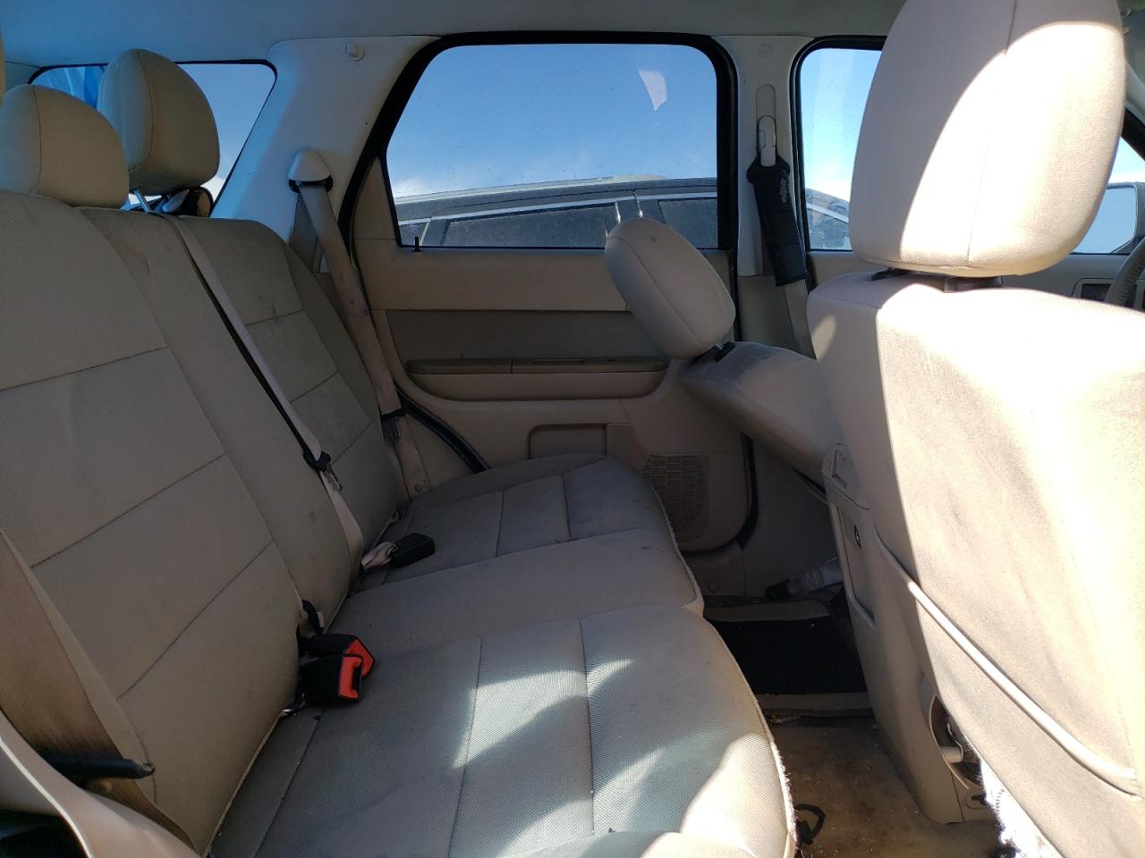 Photo 6 from auction – 2011 FORD ESCAPE XLT with VIN 1FMCU9D77BKC39108