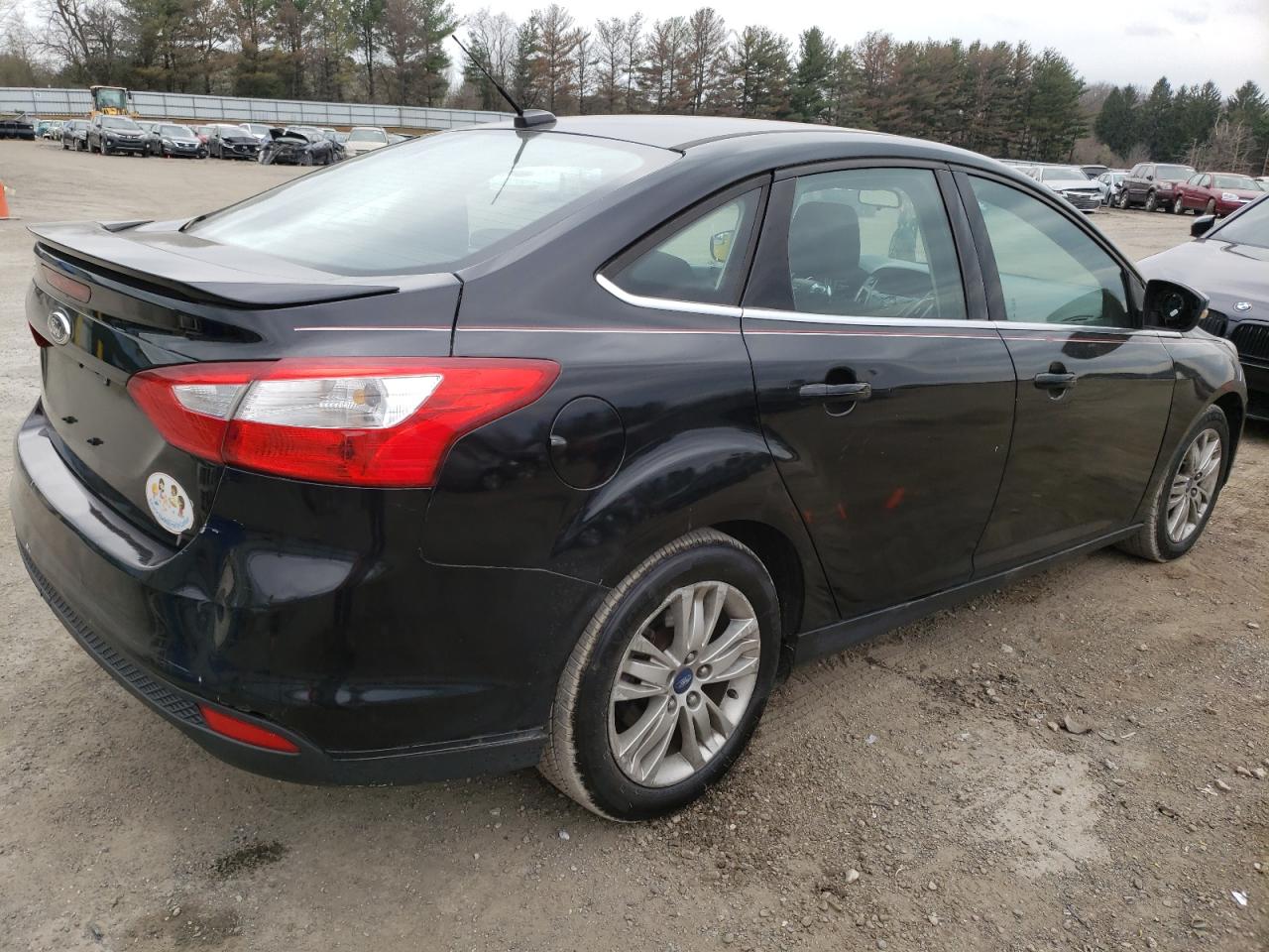 Photo 4 from auction – 2012 FORD FOCUS SEL with VIN 1FAHP3H27CL373860