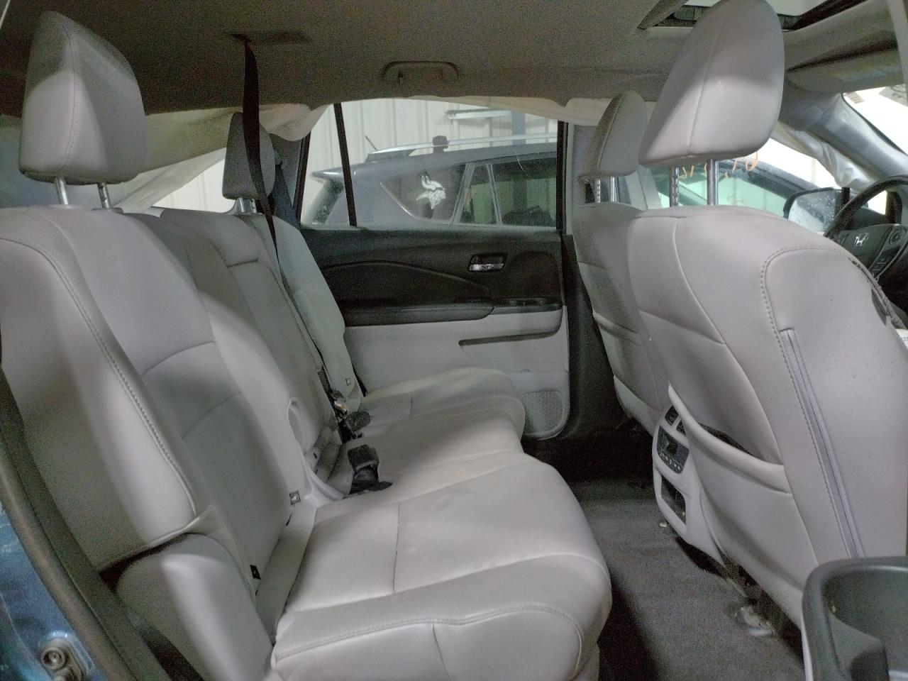 Photo 6 from auction – 2016 HONDA PILOT EXL with VIN 5FNYF6H58GB008489