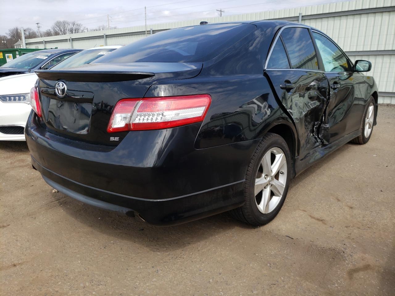 Photo 4 from auction – 2011 TOYOTA CAMRY BASE with VIN 4T1BF3EK7BU180264
