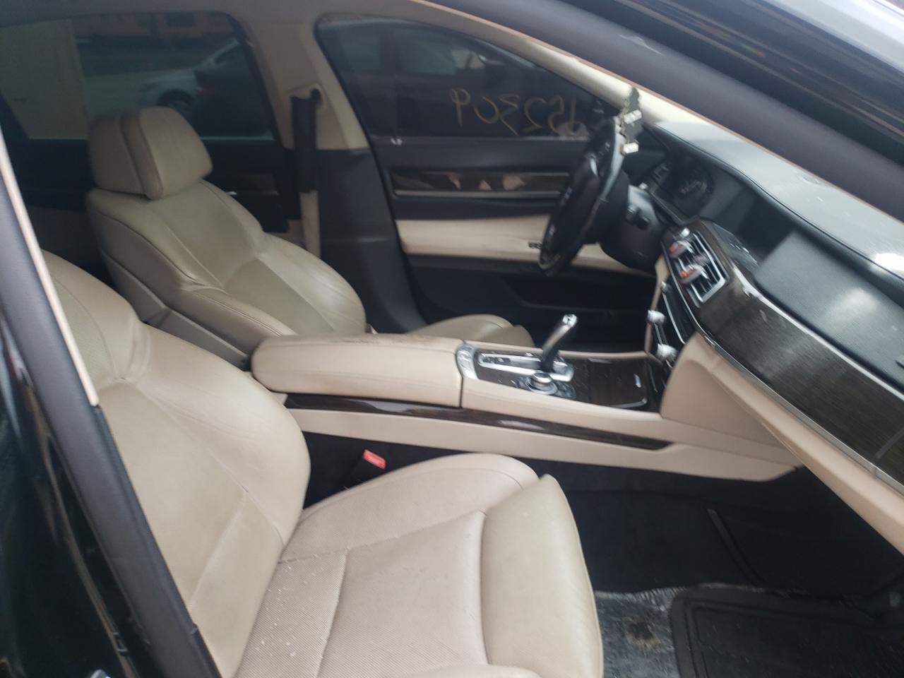 Photo 5 from auction – 2012 BMW 740 LI with VIN WBAKB4C5XCC575322