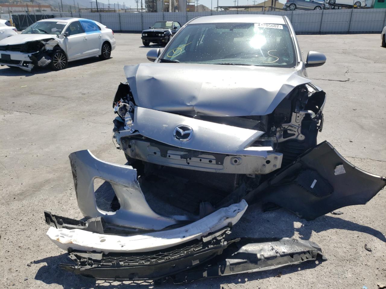 Photo 9 from auction – 2013 MAZDA 3 I with VIN JM1BL1TG2D1782879