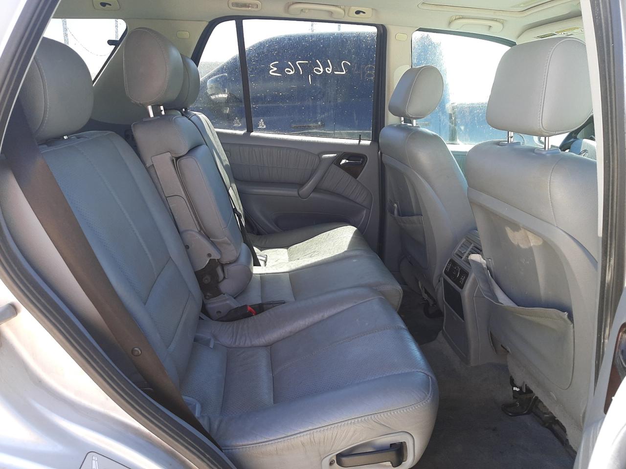 Photo 6 from auction – 2002 MERCEDES-BENZ ML500 with VIN 4JGAB75E12A369390