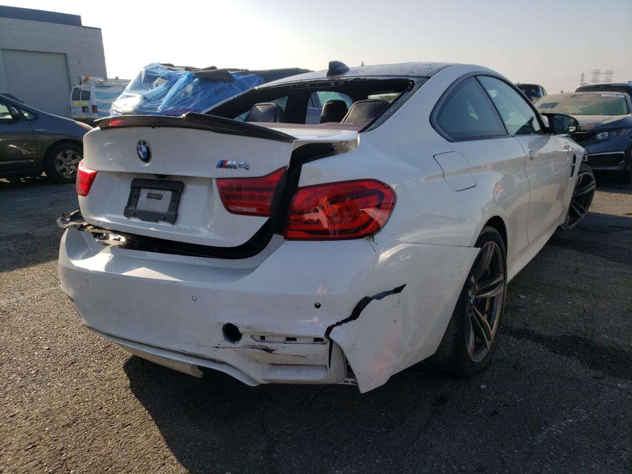 Photo 4 from auction – 2019 BMW M4 with VIN WBS4Y9C52KAG66937