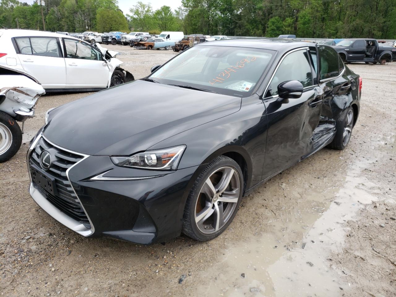 Photo 2 from auction – 2017 LEXUS IS 200T with VIN JTHBA1D22H5055814