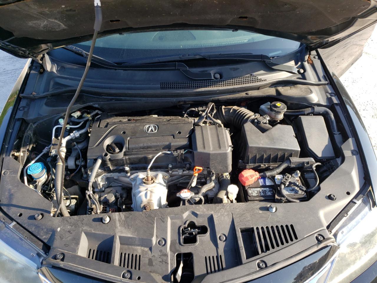Photo 7 from auction – 2016 ACURA ILX PREMIU with VIN 19UDE2F84GA000164