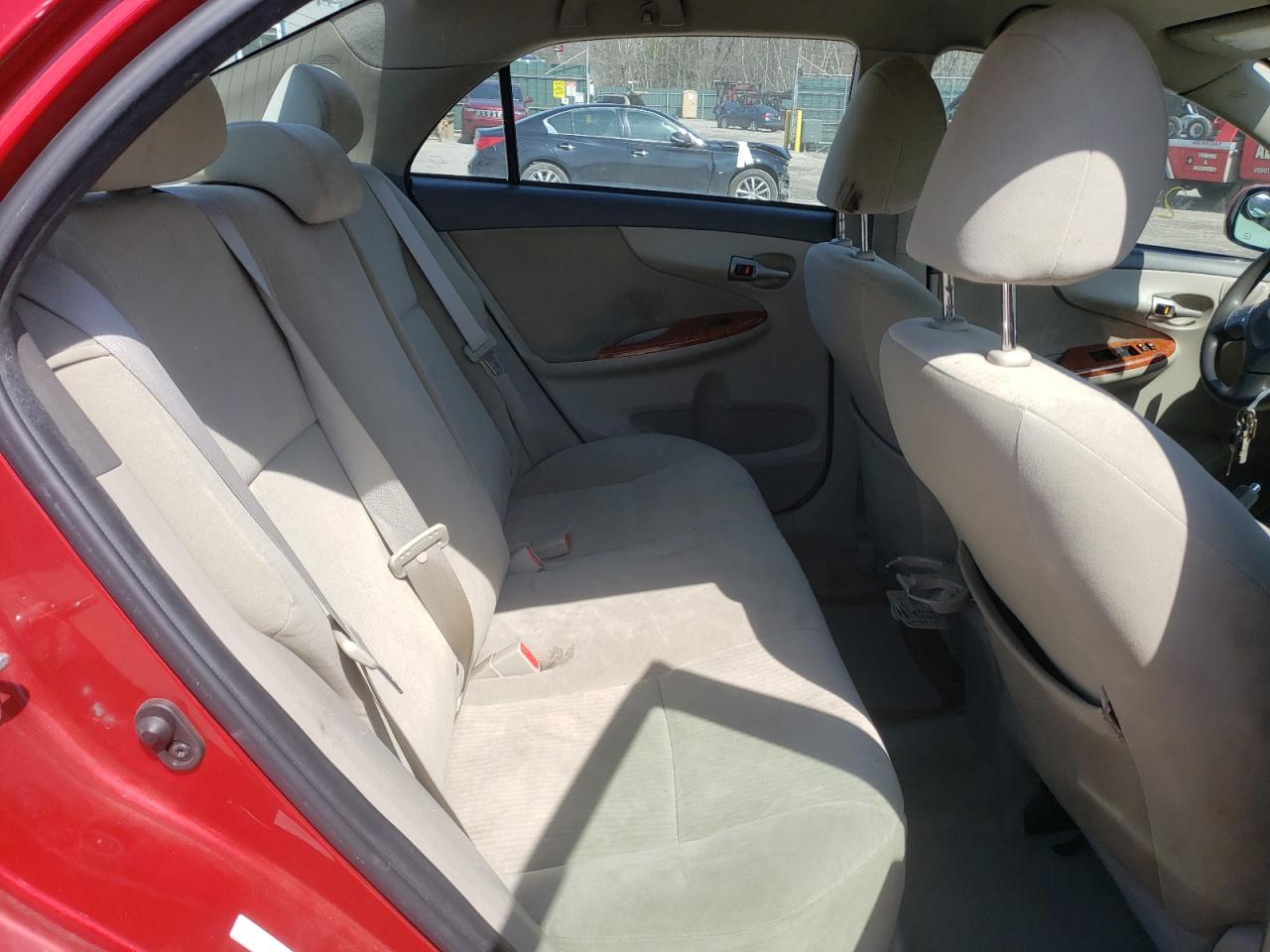 Photo 6 from auction – 2010 TOYOTA CORROLLA with VIN 1NXBU4EE4AZ166598