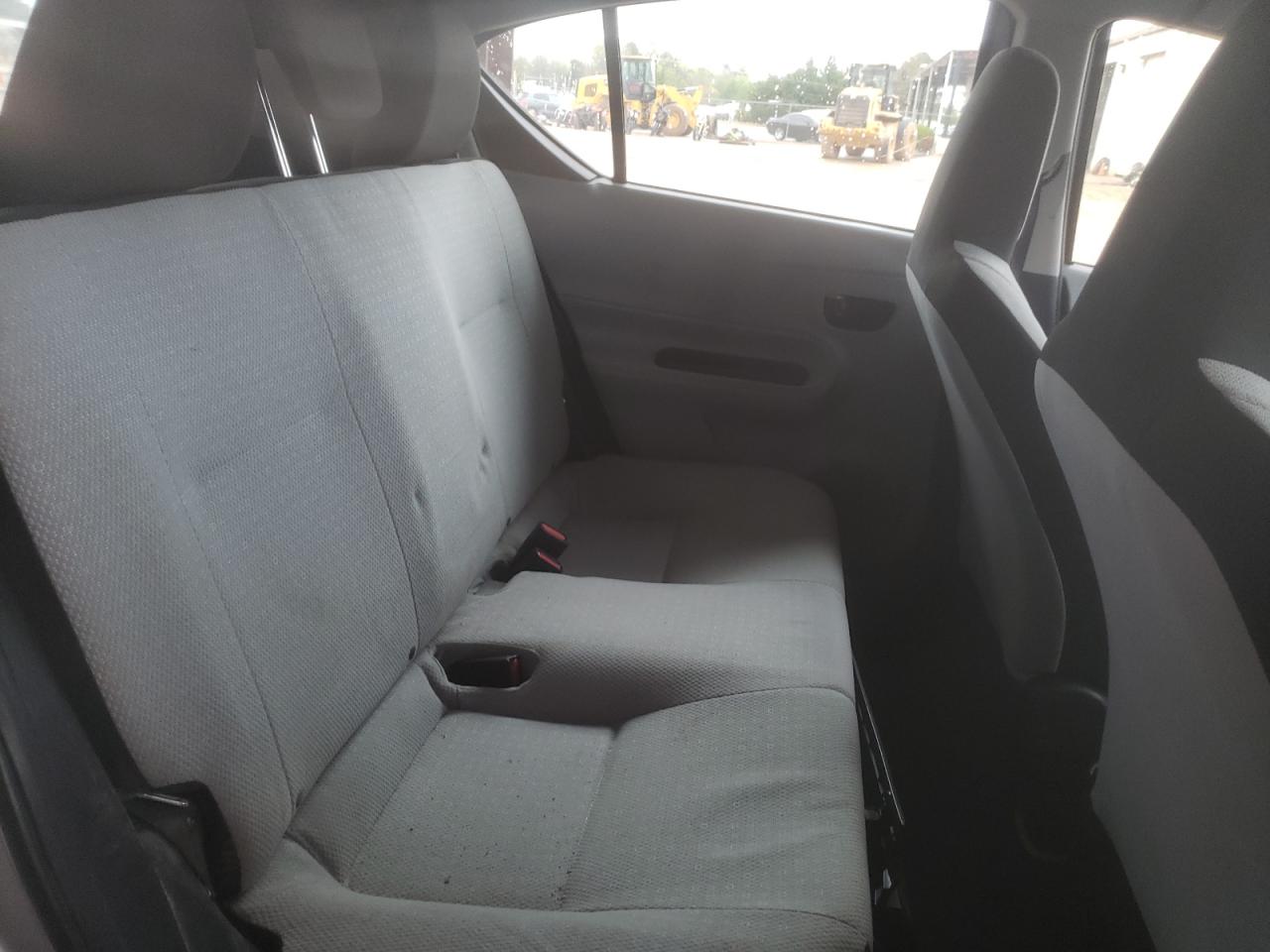 Photo 6 from auction – 2013 TOYOTA PRIUS C with VIN JTDKDTB37D1056734