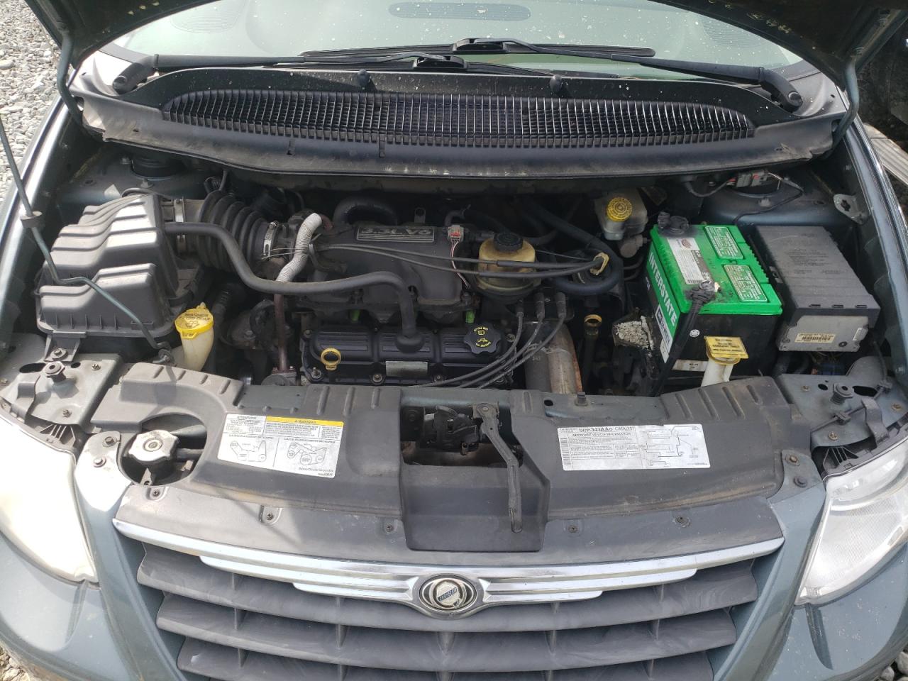Photo 7 from auction – 2005 CHRYSLER TOWN & COU with VIN 2C4GP44R85R467190