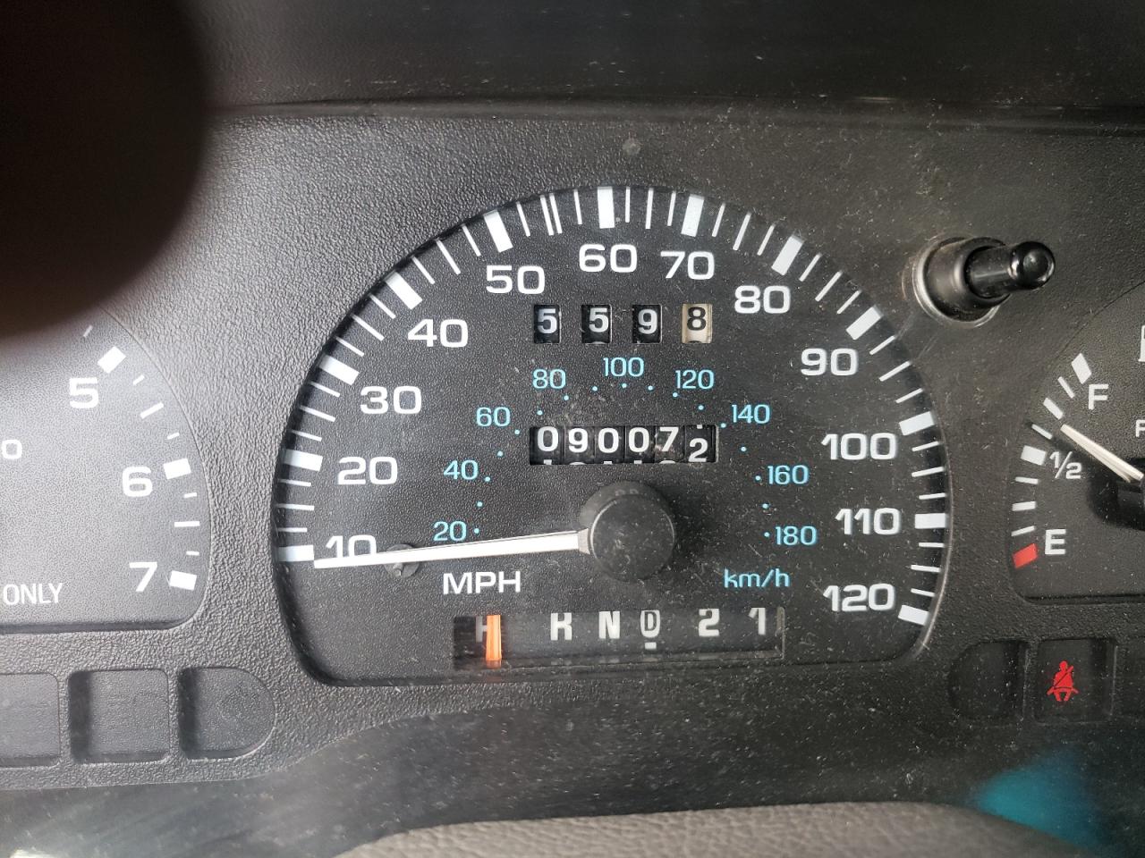 Photo 8 from auction – 1998 FORD WINDSTAR W with VIN 2FMDA5143WBB61829