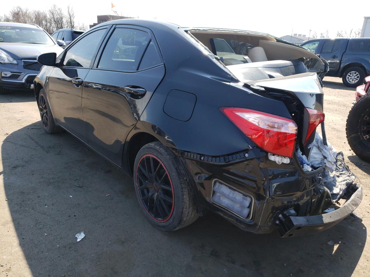 Photo 3 from auction – 2017 TOYOTA COROLLA L with VIN 5YFBURHE4HP571350