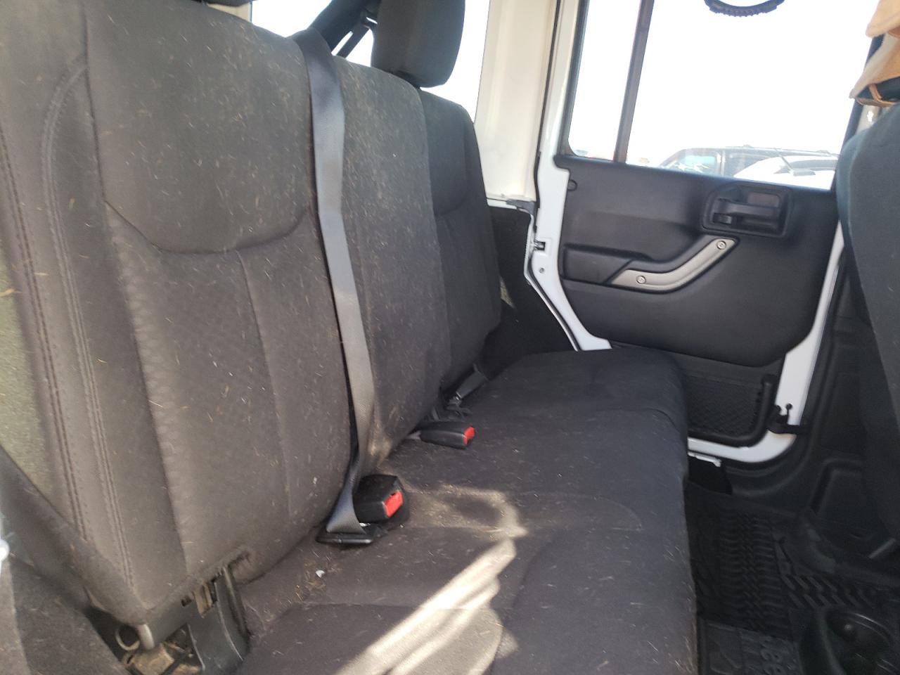 Photo 6 from auction – 2015 JEEP WRANGLER U with VIN 1C4BJWDG6FL550441