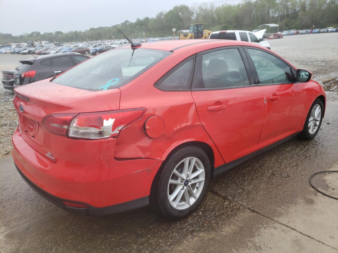 Photo 4 from auction – 2016 FORD FOCUS SE with VIN 1FADP3F21GL401868