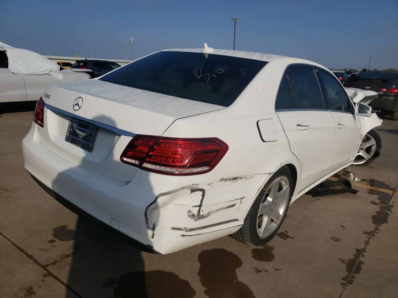 Photo 4 from auction – 2014 MERCEDES-BENZ E 350 with VIN WDDHF5KB3EA921844