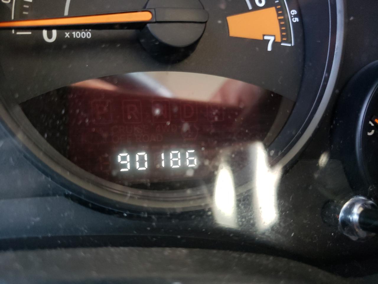 Photo 8 from auction – 2018 JEEP RENEGADE L with VIN ZACCJABB3JPH32858
