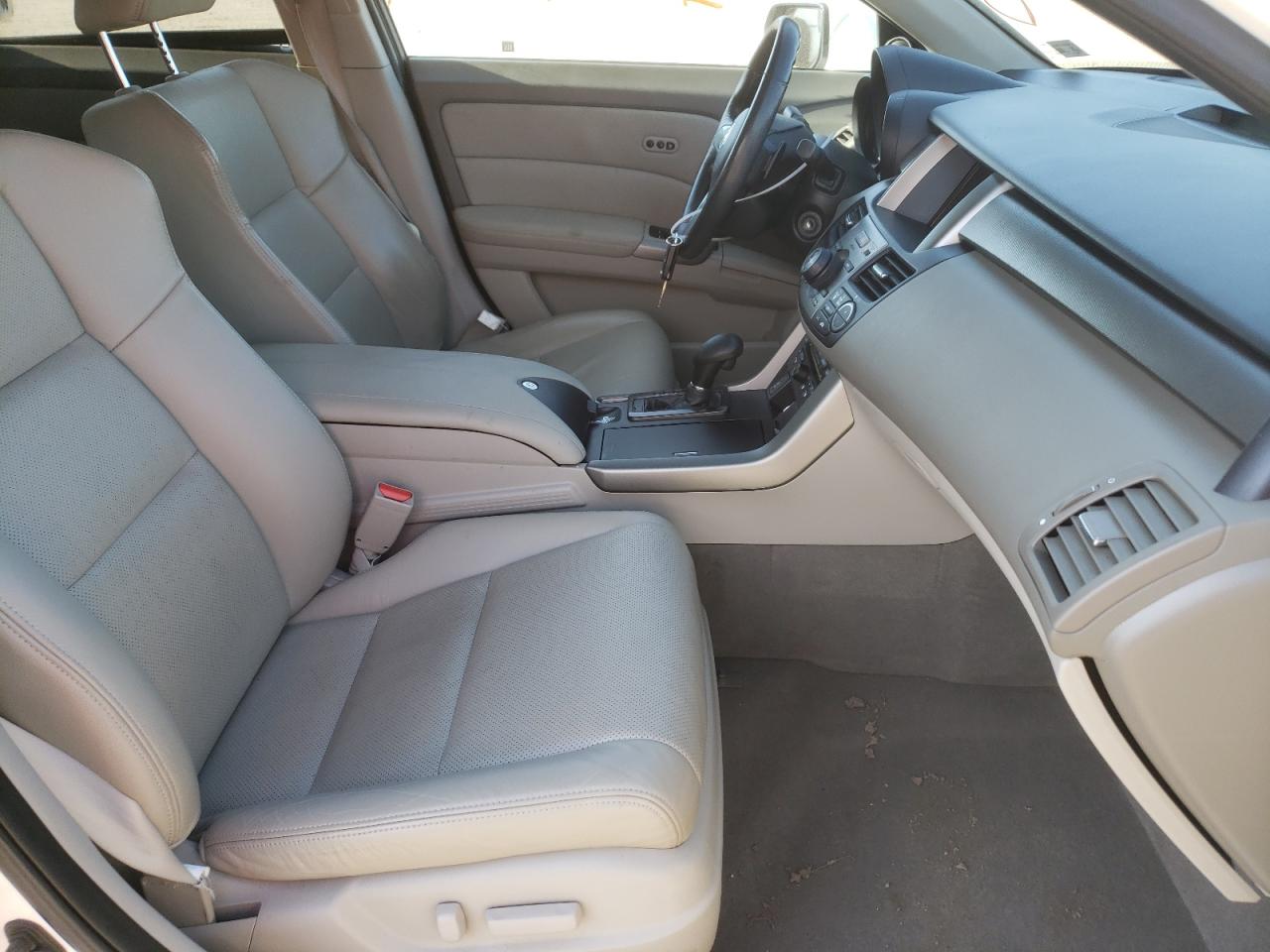 Photo 5 from auction – 2010 ACURA RDX TECHNO with VIN 5J8TB2H55AA001922
