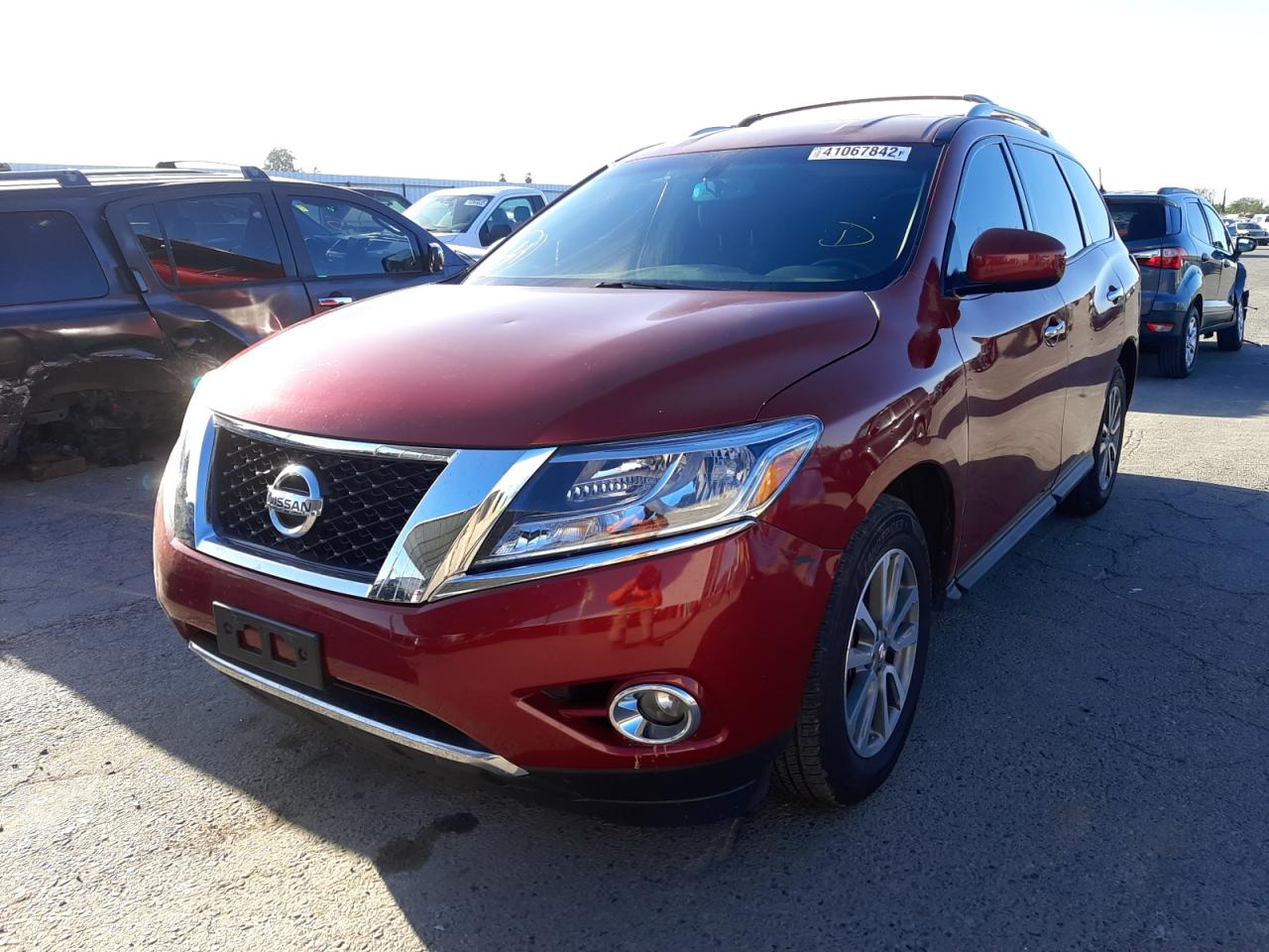 Photo 2 from auction – 2015 NISSAN PATHFINDER with VIN 5N1AR2MN9FC602152