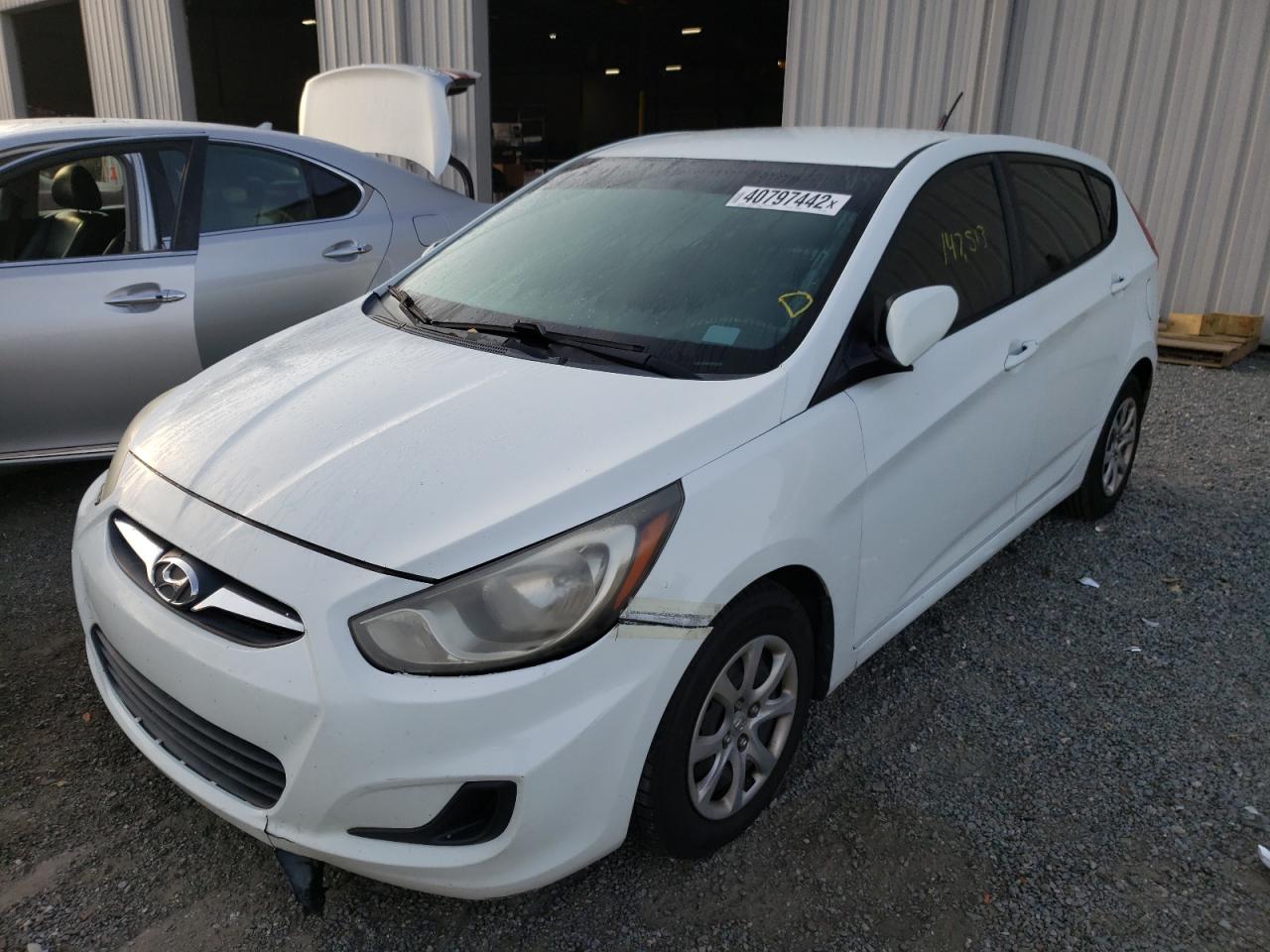 Photo 2 from auction – 2012 HYUNDAI ACCENT GLS with VIN KMHCT5AE1CU018544
