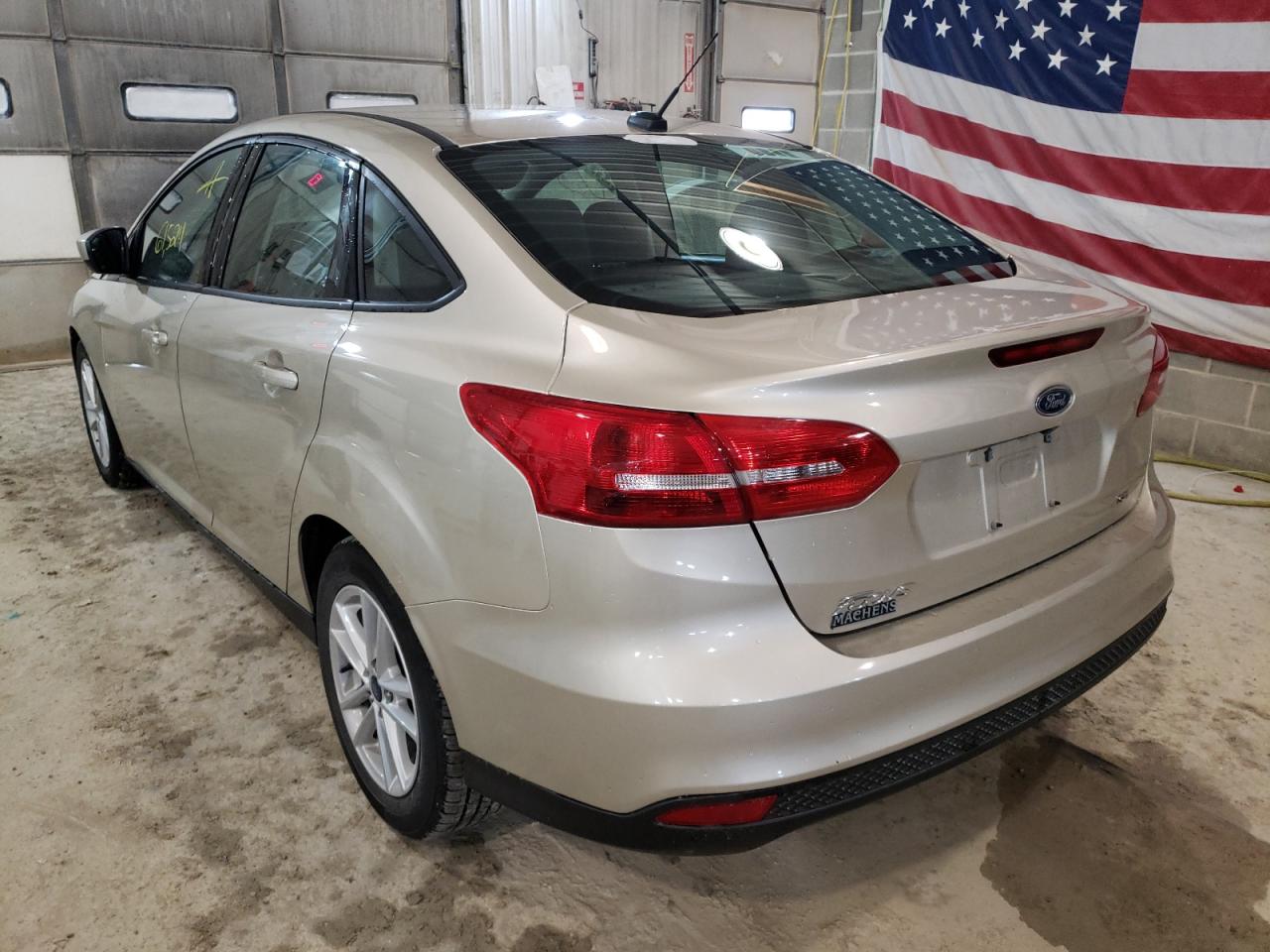Photo 3 from auction – 2018 FORD FOCUS SE with VIN 1FADP3F28JL287200