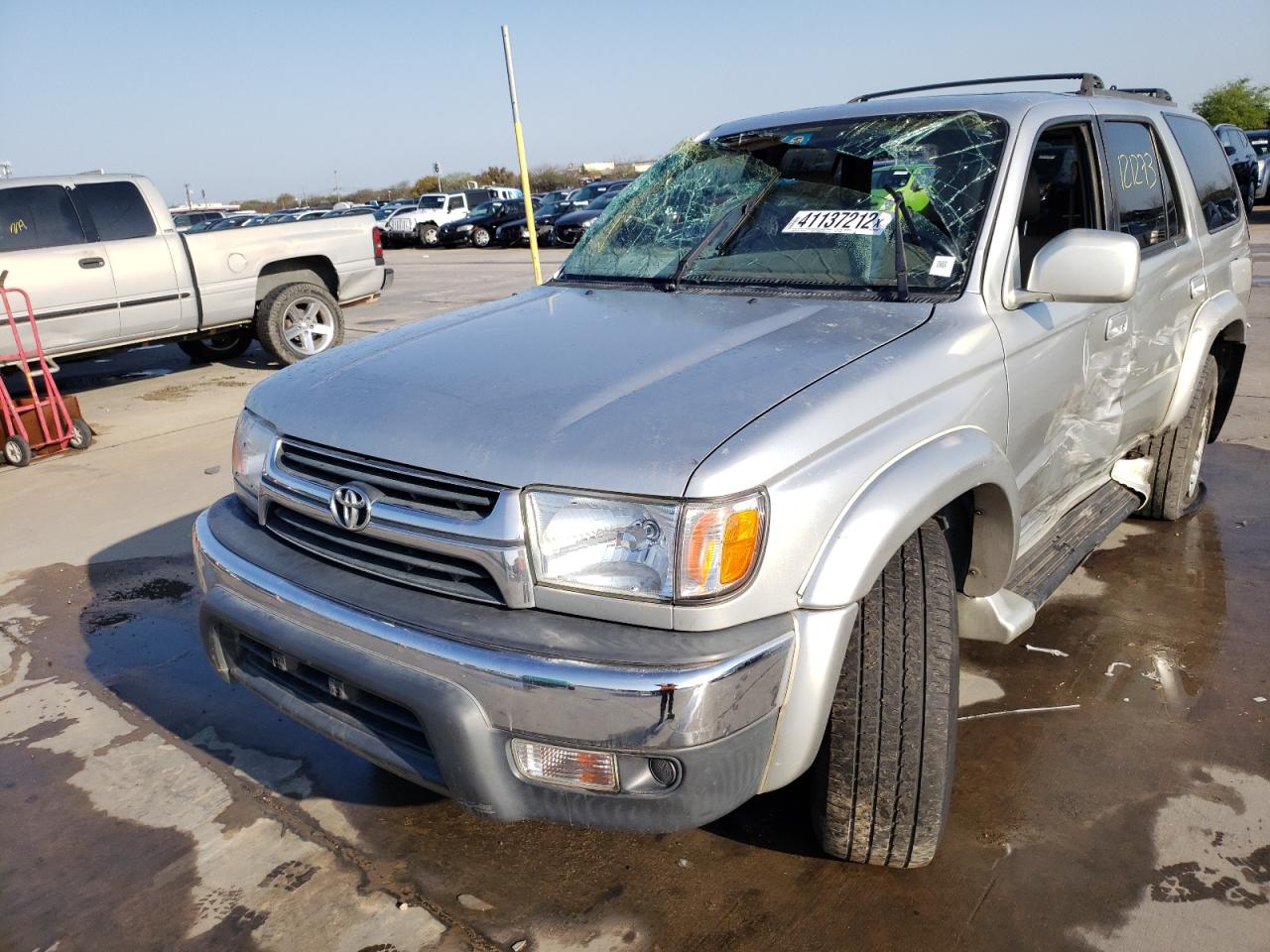 Photo 2 from auction – 2002 TOYOTA 4RUNNER SR with VIN JT3HN86R520373860