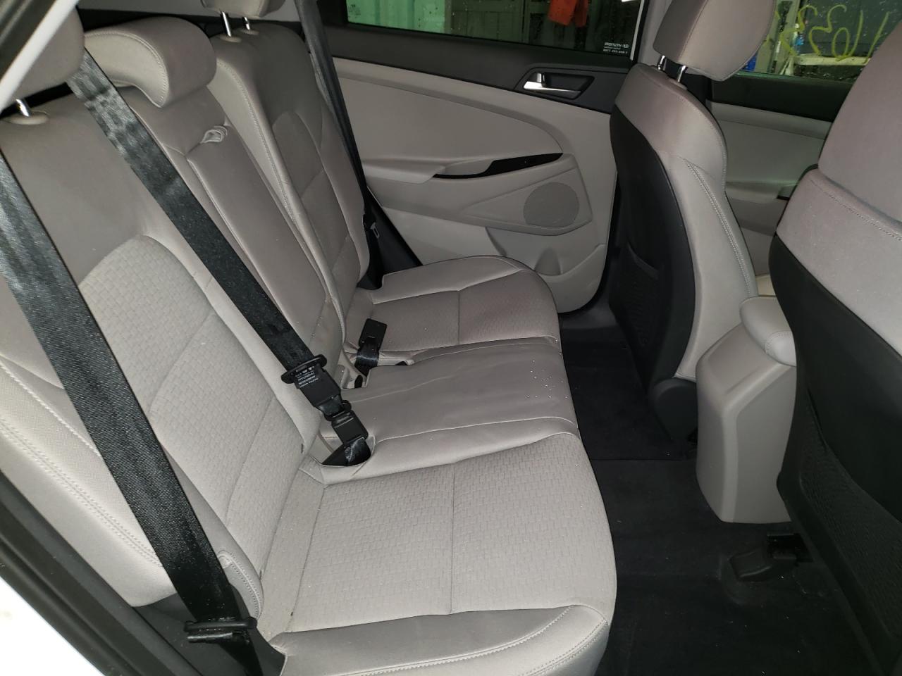 Photo 6 from auction – 2020 HYUNDAI TUCSON SE with VIN KM8J2CA49LU234518