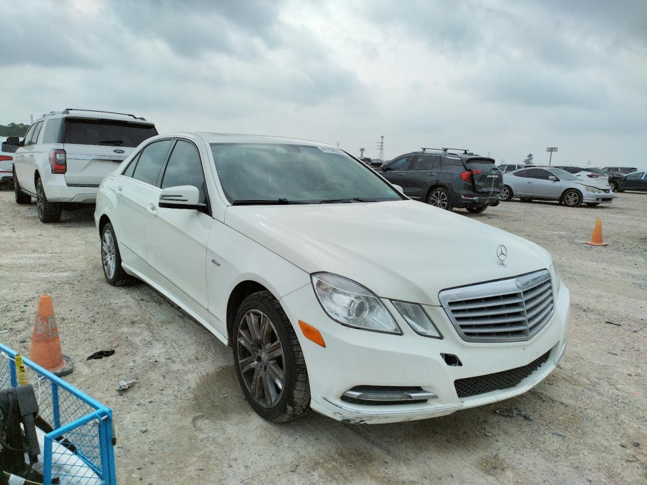 MERCEDES-BENZ E350 2012 with VIN WDDHF5KB4CA595730 - Photo from auction