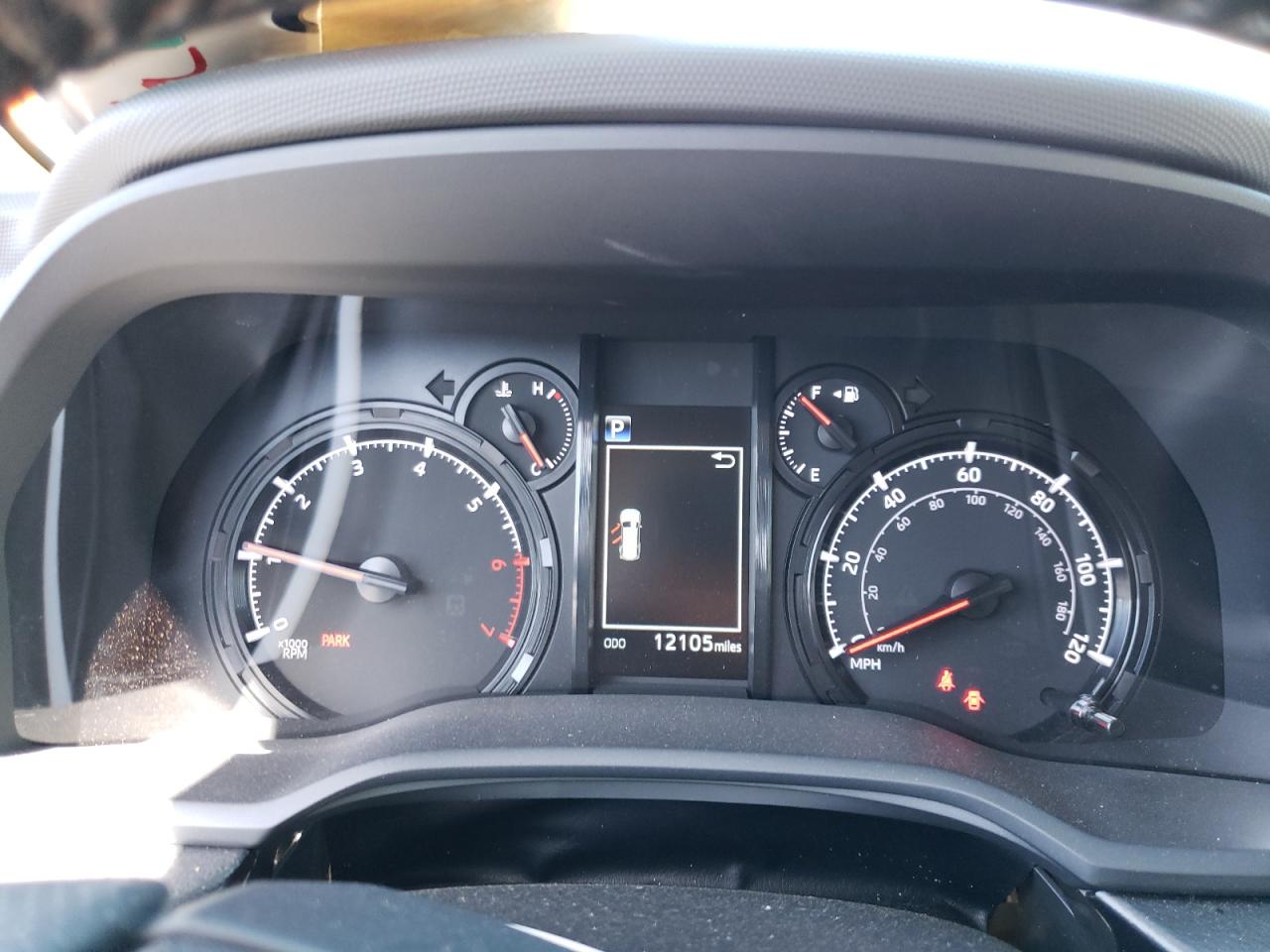 Photo 8 from auction – 2022 TOYOTA 4RUNNER SR with VIN JTEMU5JR2N5995502