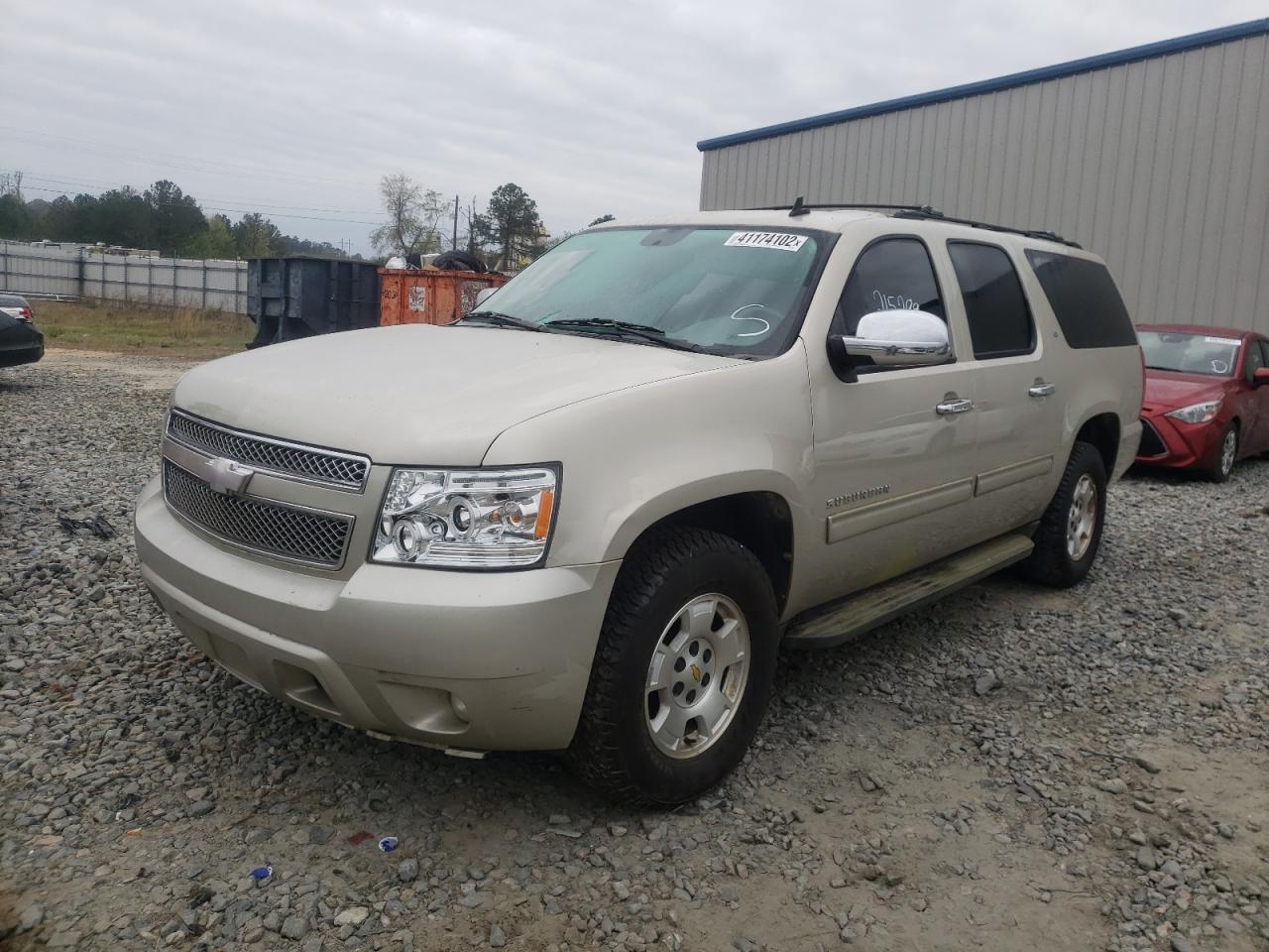 Photo 2 from auction – 2013 CHEVROLET SUBURBAN C with VIN 1GNSCJE02DR194084