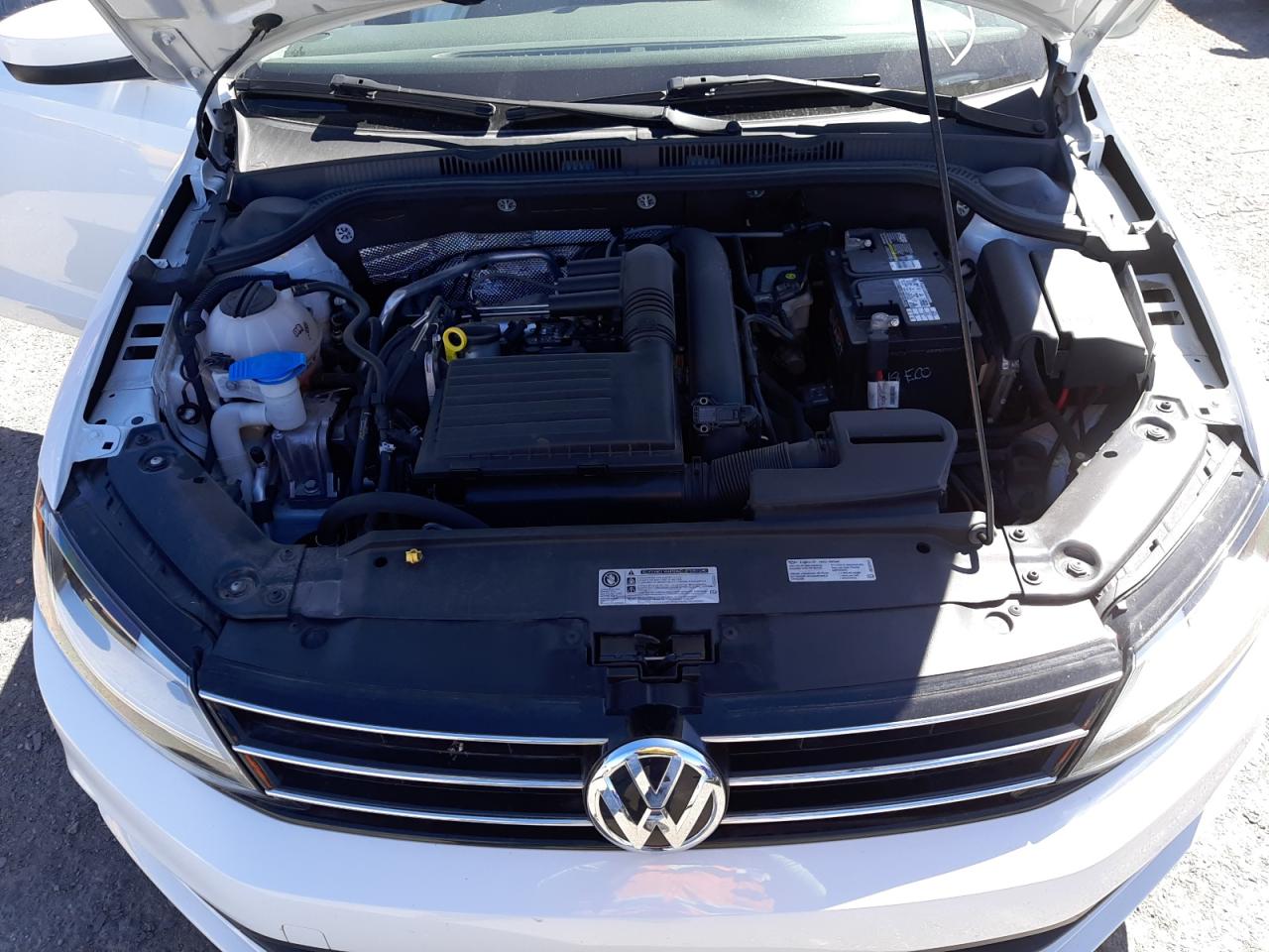 Photo 7 from auction – 2017 VOLKSWAGEN JETTA S with VIN 3VW2B7AJ0HM327071