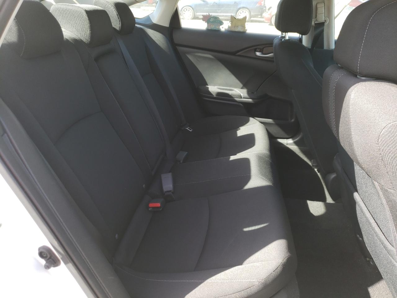 Photo 6 from auction – 2017 HONDA CIVIC EX with VIN 19XFC2F74HE222948