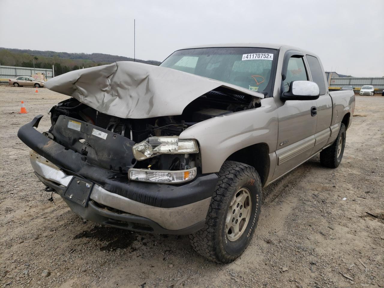 Photo 2 from auction – 1999 CHEVROLET SILVERADO with VIN 1GCEK19T4XE241477