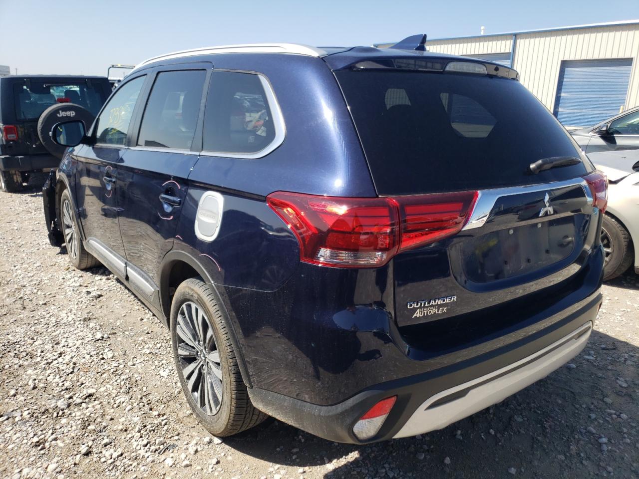 Photo 3 from auction – 2020 MITSUBISHI OUTLANDER with VIN JA4AD3A39LZ020390