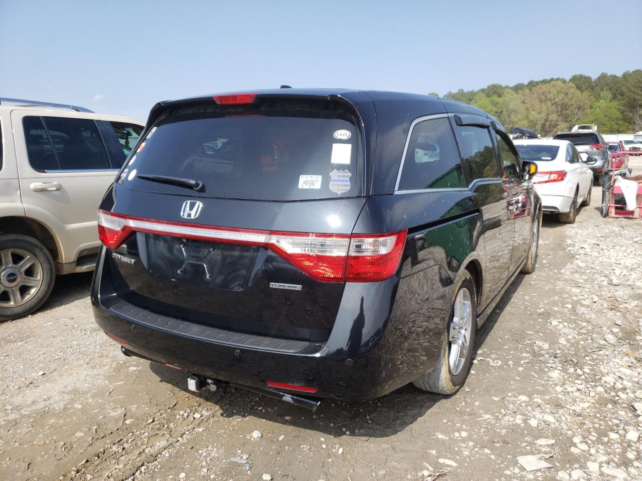 Photo 4 from auction – 2011 HONDA ODYSSEY TO with VIN 5FNRL5H96BB028954